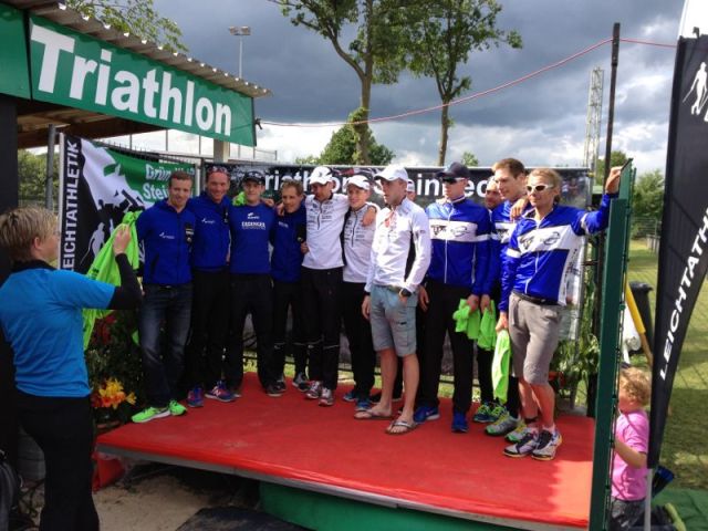 Siegerehrung Platz 2 NRW Liga